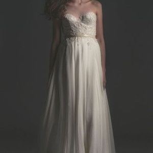 Sarah Seven Elizabeth Wedding Sweetheart Dress